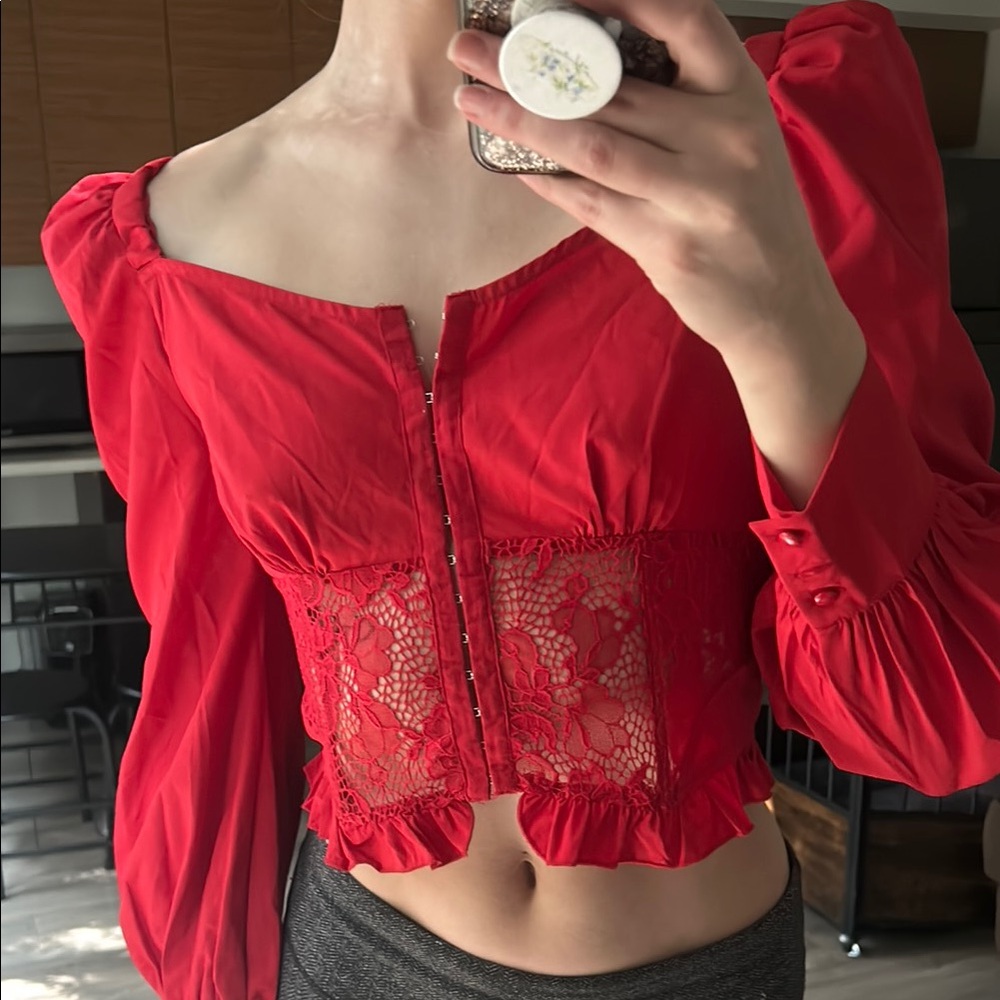 Red Ruffled Crop Blouse - Picture 4 of 5